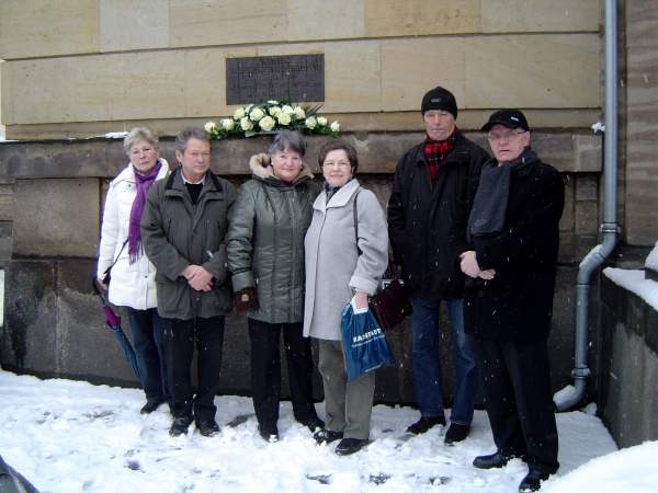 Gruppenbild vom 8. Treffen im Februar 2011